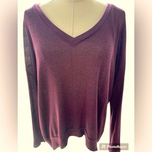Gibson Vneck Hi Lo Hem Sweater